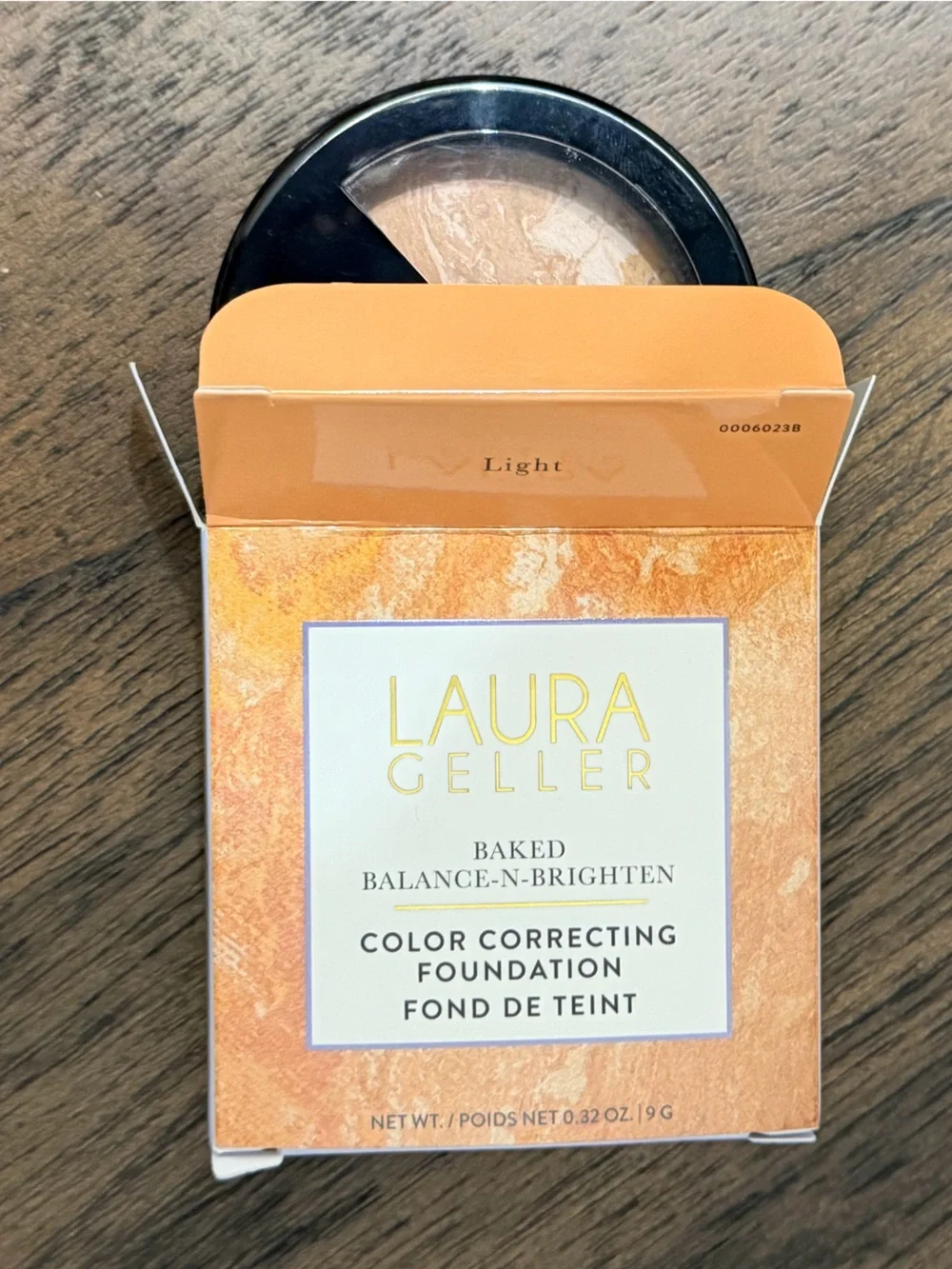 New LAURA GELLER Baked Balance-n-Brighten Color Correcting Foundation-LIGHT